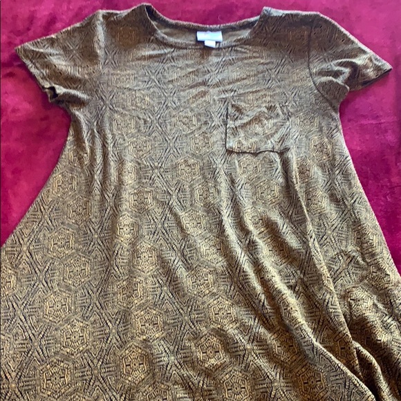 LuLaRoe Carly - Picture 1 of 3